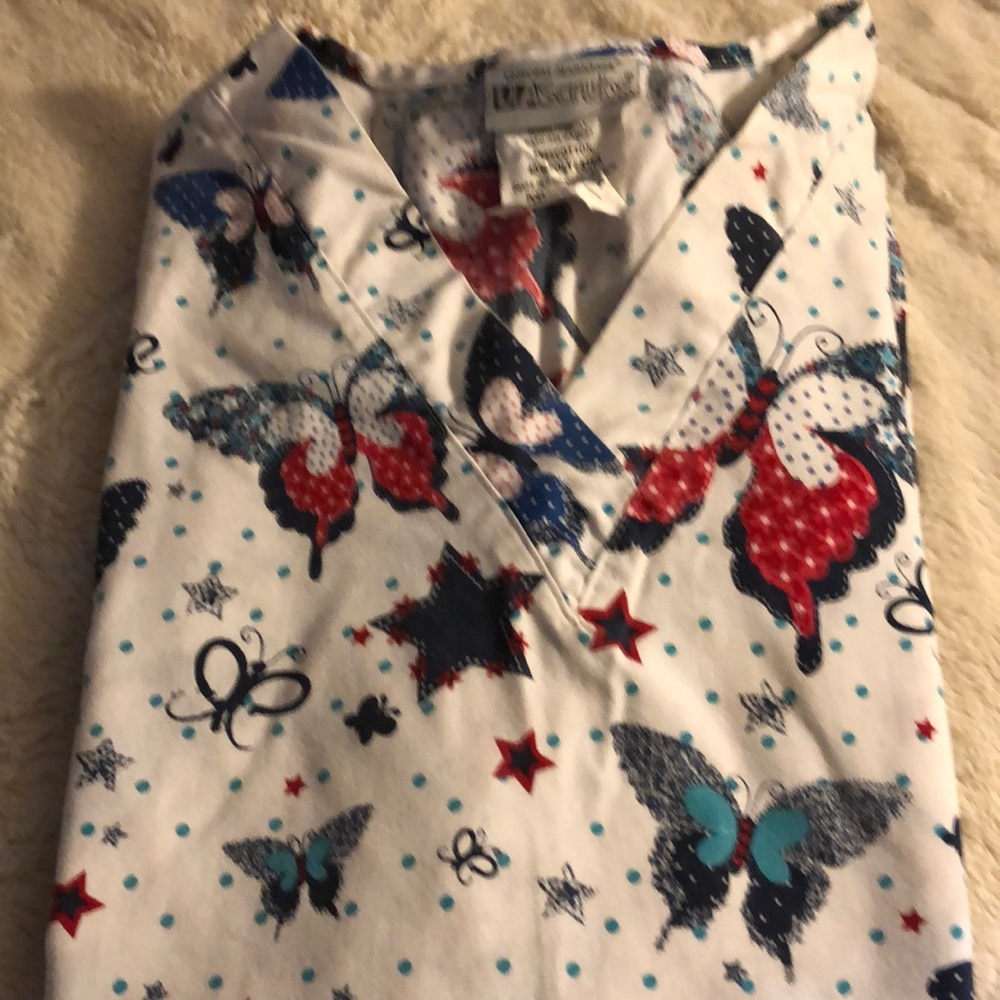 ❌❌Gone❌❌Scrubs, great for 4th of July!